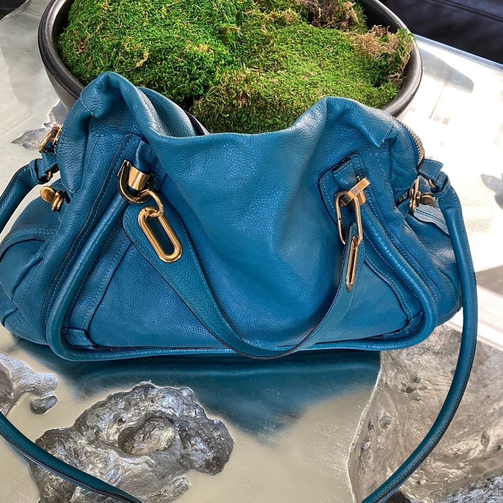 Chloe Paraty- size Large 100% Authentic
